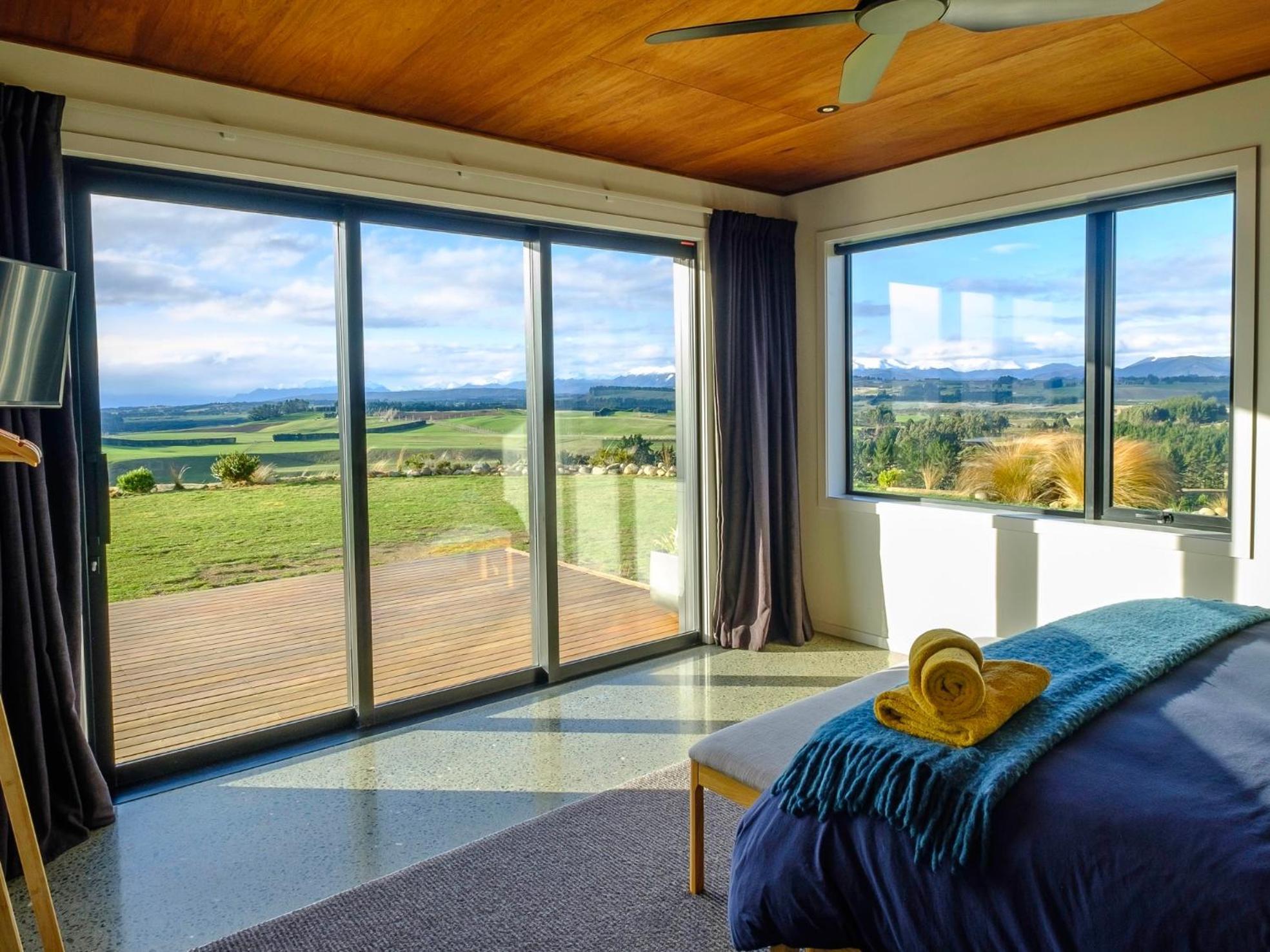 Fiordland Eco-Retreat -- Panoramic Views -- Hot Tub Villa Te Anau Exterior foto